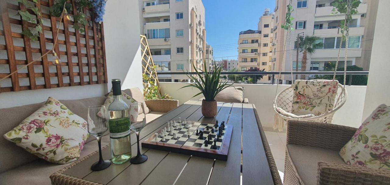 Appartement Stefaris "Koutsou Court 105" à Larnaca Extérieur photo