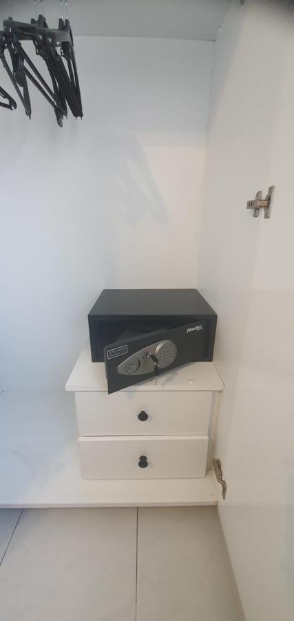 Appartement Stefaris "Koutsou Court 105" à Larnaca Extérieur photo